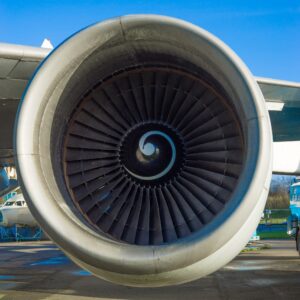vliegtuig verbruikt 5.600 kilo brandstof per uur 
